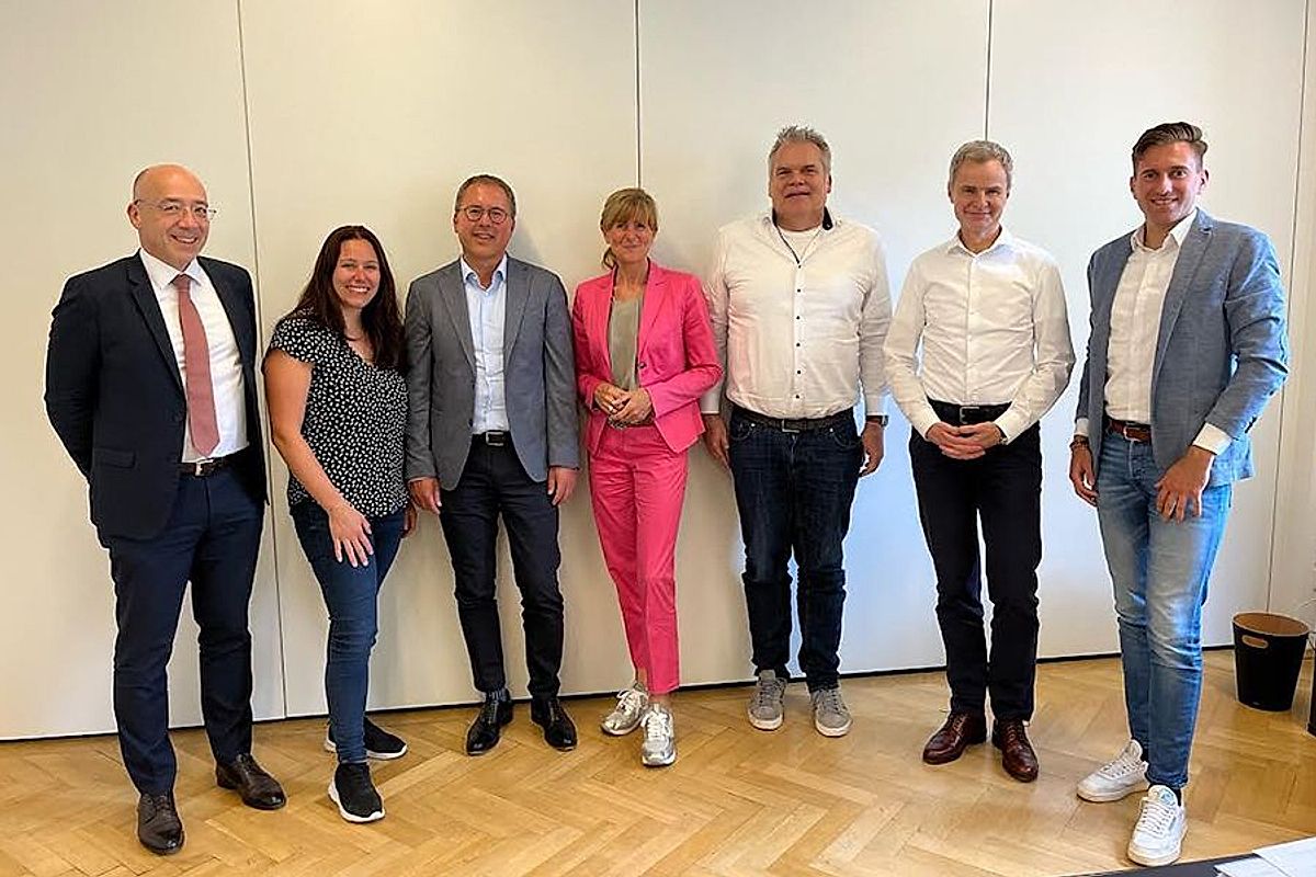 Teckpro Die Bayerische gibt Tochter an teckpro AG