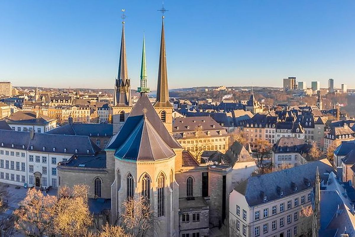 Unendlichkeit in Luxemburg